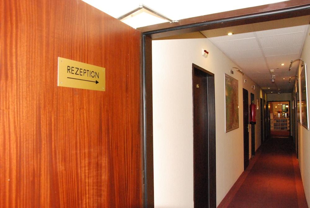Hotel pensión Continental Viena Exterior foto